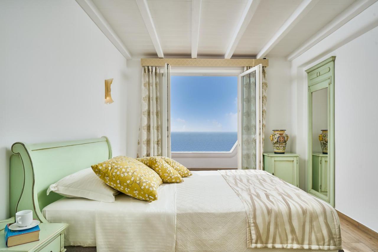 Arte & Mare Elia Luxury Suites And Villas Extérieur photo